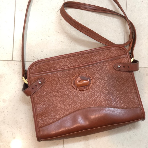 Dooney & Bourke Handbags - Vintage Dooney & Bourke Crossbody